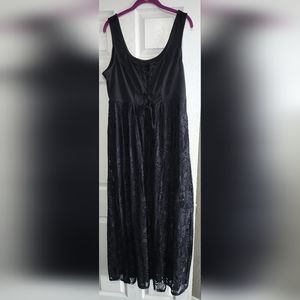 Black Lace-Up Skull Lace Maxi Dress Plus Size